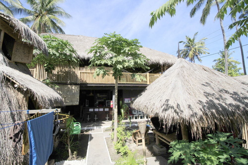 Fantastic B"N"B Albergue Gili Air Exterior foto